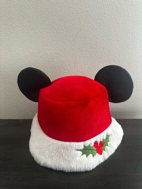 Red Holiday Mickey Ear Bucket Hat with White Faux Fur Trim. One size.